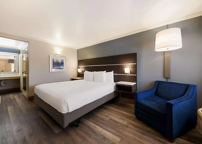 Best Western Inn & Suites Lemoore