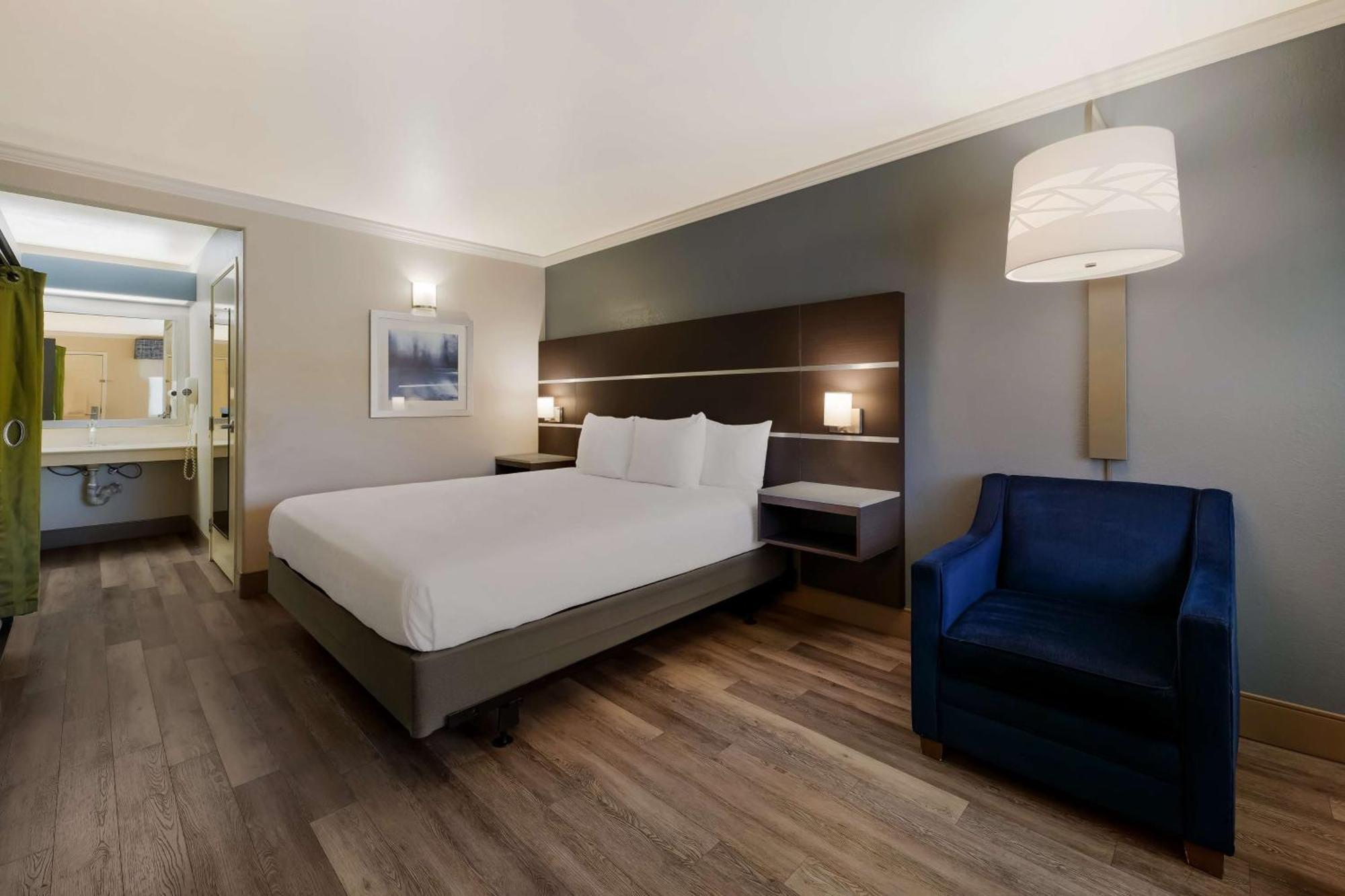 Motel Western & Lemoore