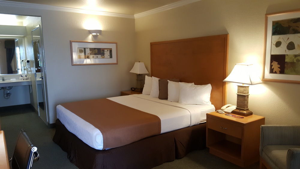 Motel Western & 3*
